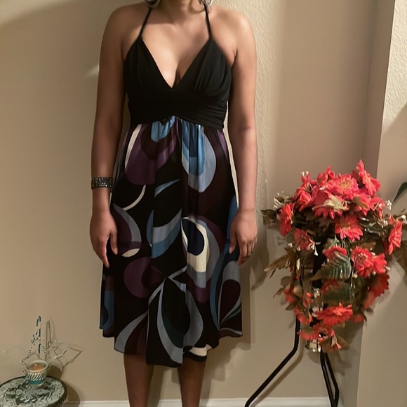 2 dresses - Picture 3 of 17